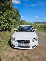 Volvo V50 2.0 Kinetic Kinetic - Volvo V50 Kinetic mit Benzin-Antrieb
