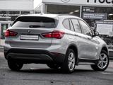 BMW X1 sDrive18i ADVANTAGE+NAVI+AHK+AUT+17" - BMW X1