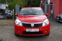 Fahrzeugabbildung Dacia Sandero Laureate 1,6L Bluetoth 1.Hand TOP