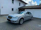 Mercedes-Benz E 200 Kompressor Avantgarde Xenon Navi Leder Aut - gebrauchte Mercedes-Benz E 200 aus dem Jahr 2008