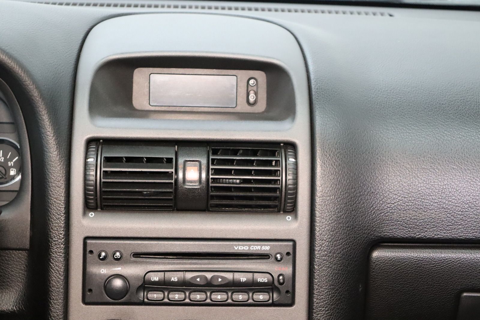 Fahrzeugabbildung Opel Astra 1.6 Fresh * Xenon * Klima