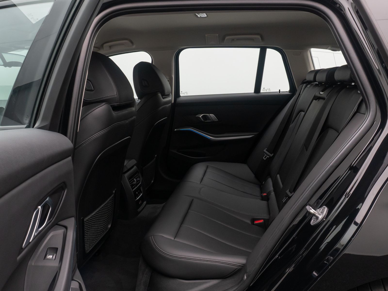 Fahrzeugabbildung BMW 320e xD Sport Line Kamera DAB Laser AHK Komfort