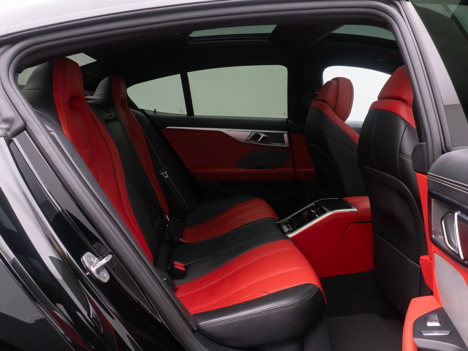 Fahrzeugabbildung BMW M850i xD Gran Coup&eacute; 360&deg; DAB Laser SoftClose 20"