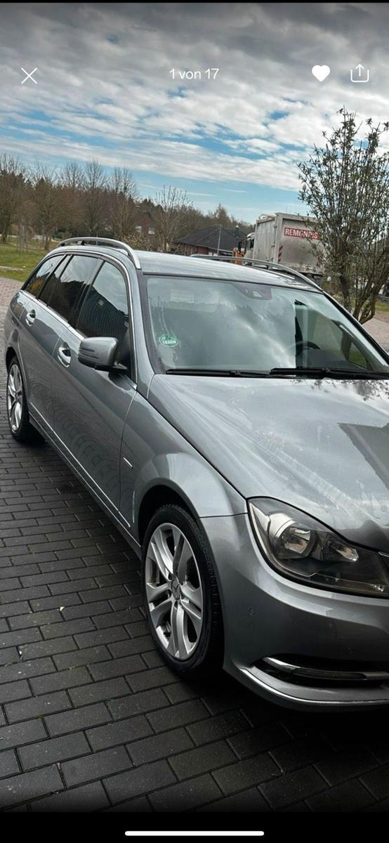 Mercedes-Benz C220 2011 — вигляд ззаду