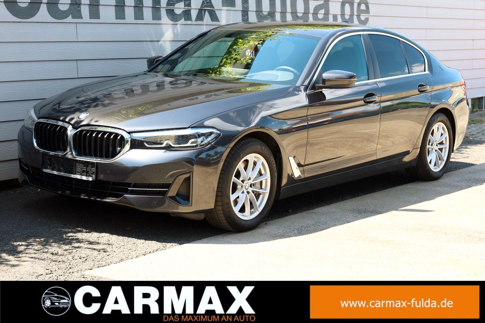 Fahrzeugabbildung BMW 530 d xDrive Lim. Leder,Navi,LED,Kamera,HUD,+WR