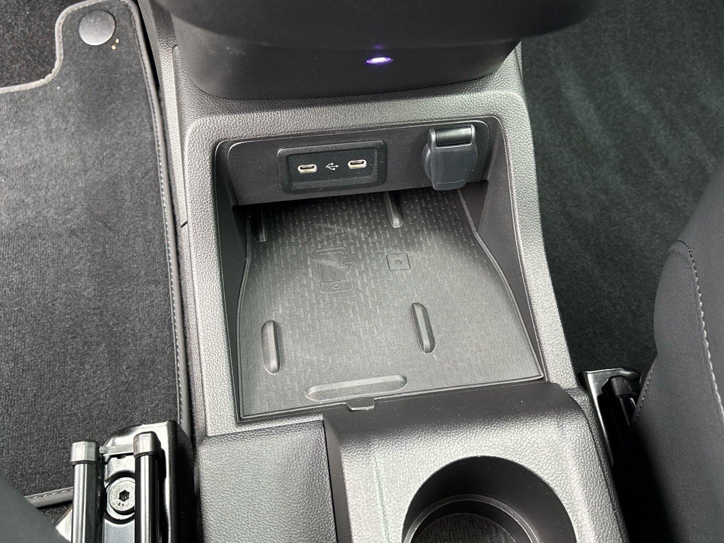 Mercedes-Benz T 180d Progressive LED Kamera Navi KEYLESS-GO 7G