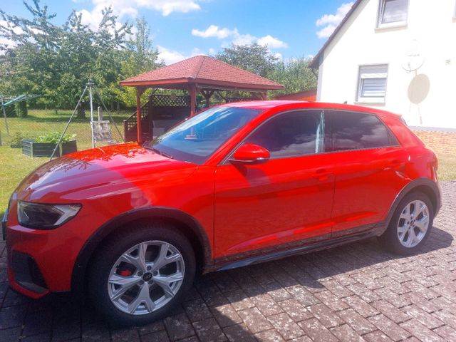AUDI Sehr gepflegter Audi A1