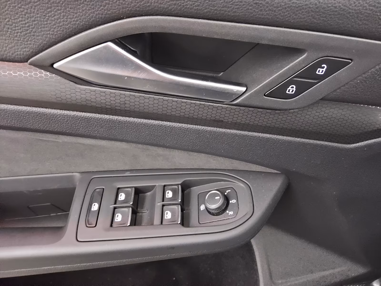 Volkswagen Golf -8 2.0 TSI GTI Navi LED AID ACC PDC USB Shz, миниатюра 10