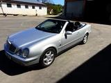 Mercedes-Benz CLK 320 SPORT Sport - Mercedes-Benz CLK 320: Sport