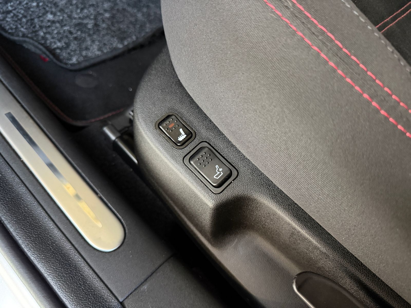 Fahrzeugabbildung Alfa Romeo Giulietta Sport KLIMA NAV SHZ