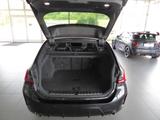 BMW 320 d xDrive Tou VSL DAB HiFi PGD AHZV LCP EU6 - mit Diesel-Antrieb: Schwarz, Ambiente-Beleuchtung
