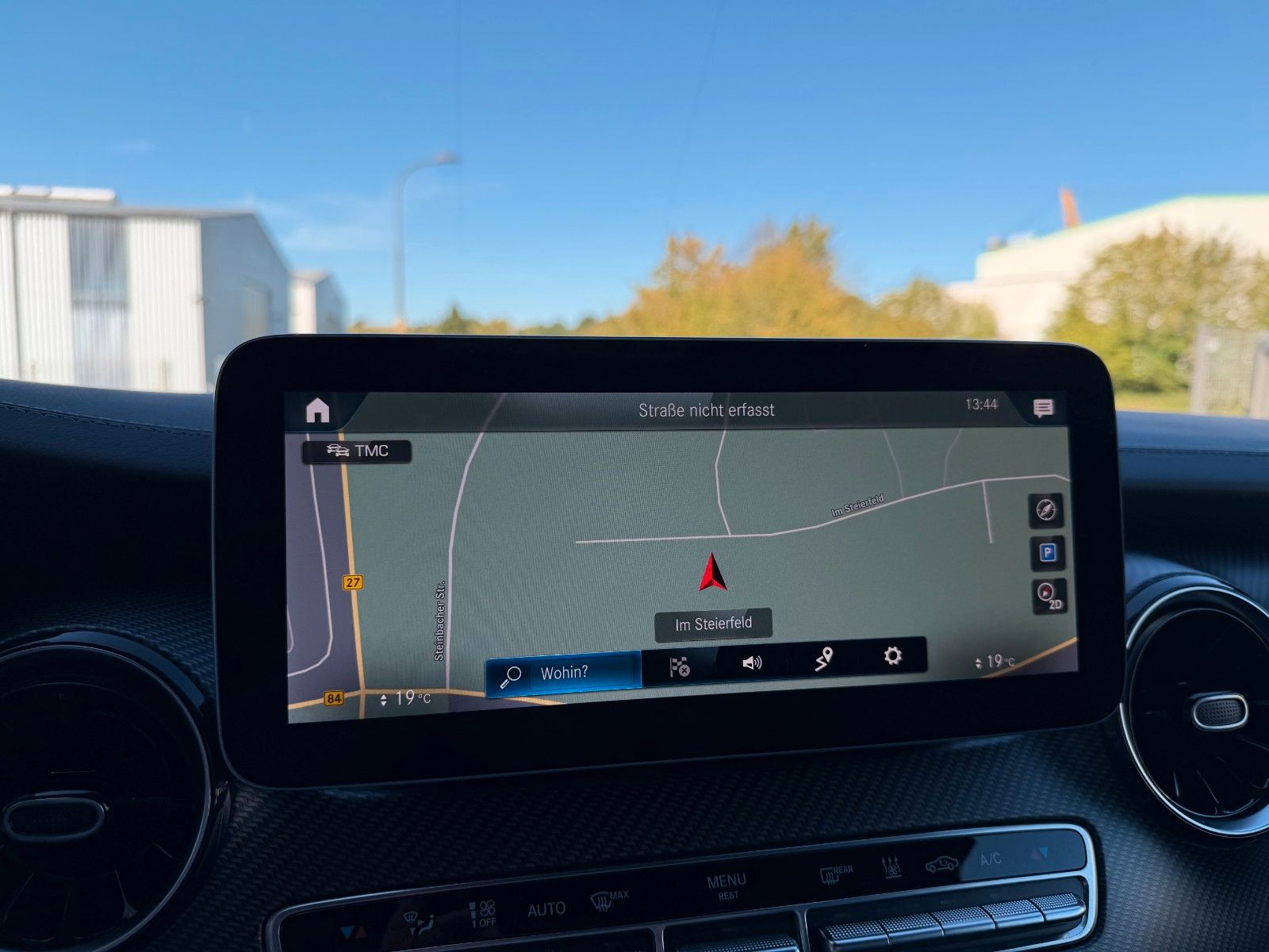 Fahrzeugabbildung Mercedes-Benz V 300 d EXCLUSIVE ED AMG AIRMATICAHK2,5to Pano