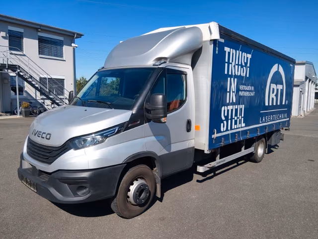 Iveco Daily 70 C 21 HA8 · P cârlig de remorcare Gardine ACC