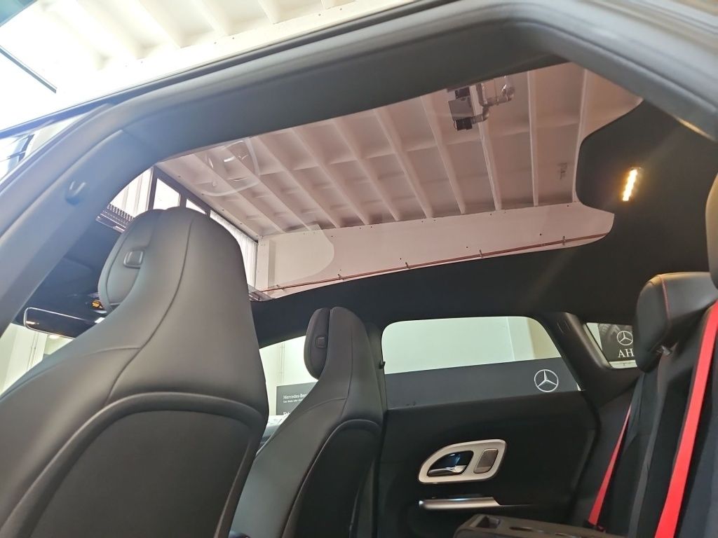 Fahrzeugabbildung Mercedes-Benz CLA 200 4MATIC Shooting Brake Night+AHK+DynLicht