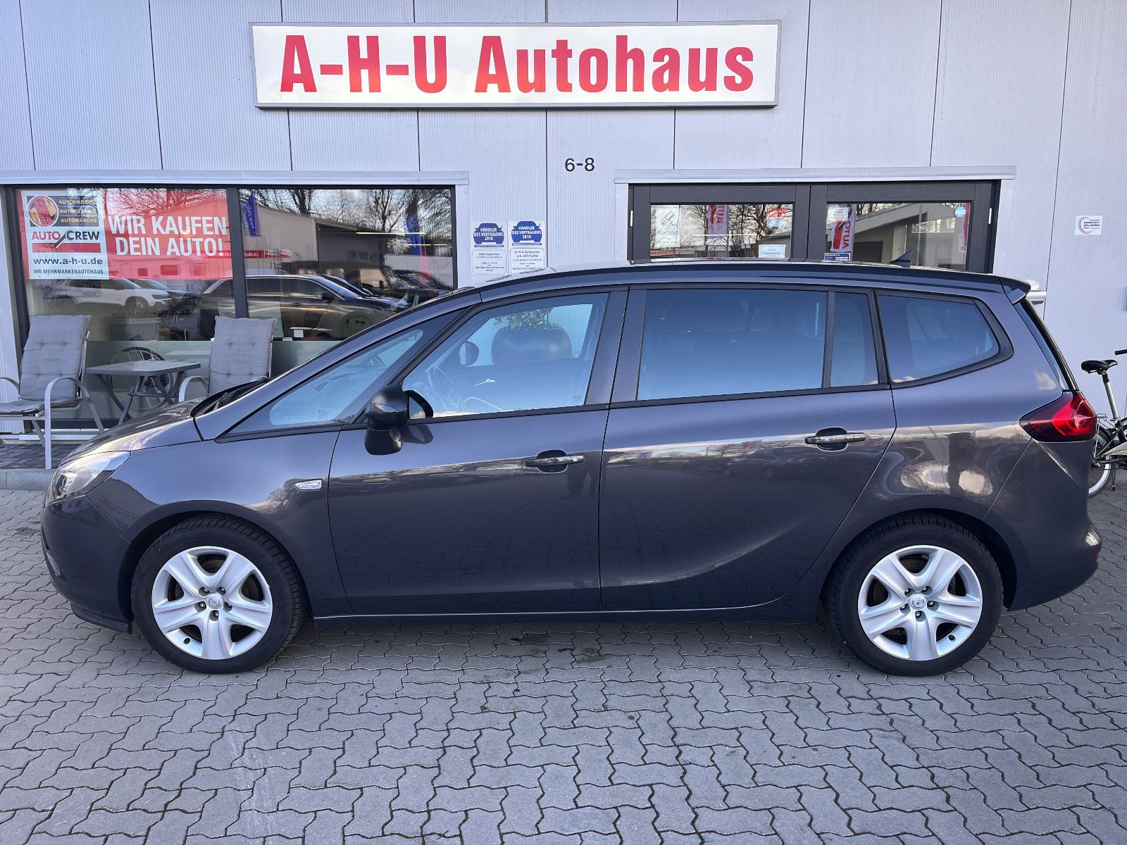 Fahrzeugabbildung Opel Zafira C Tourer Edition 7 Sitzer