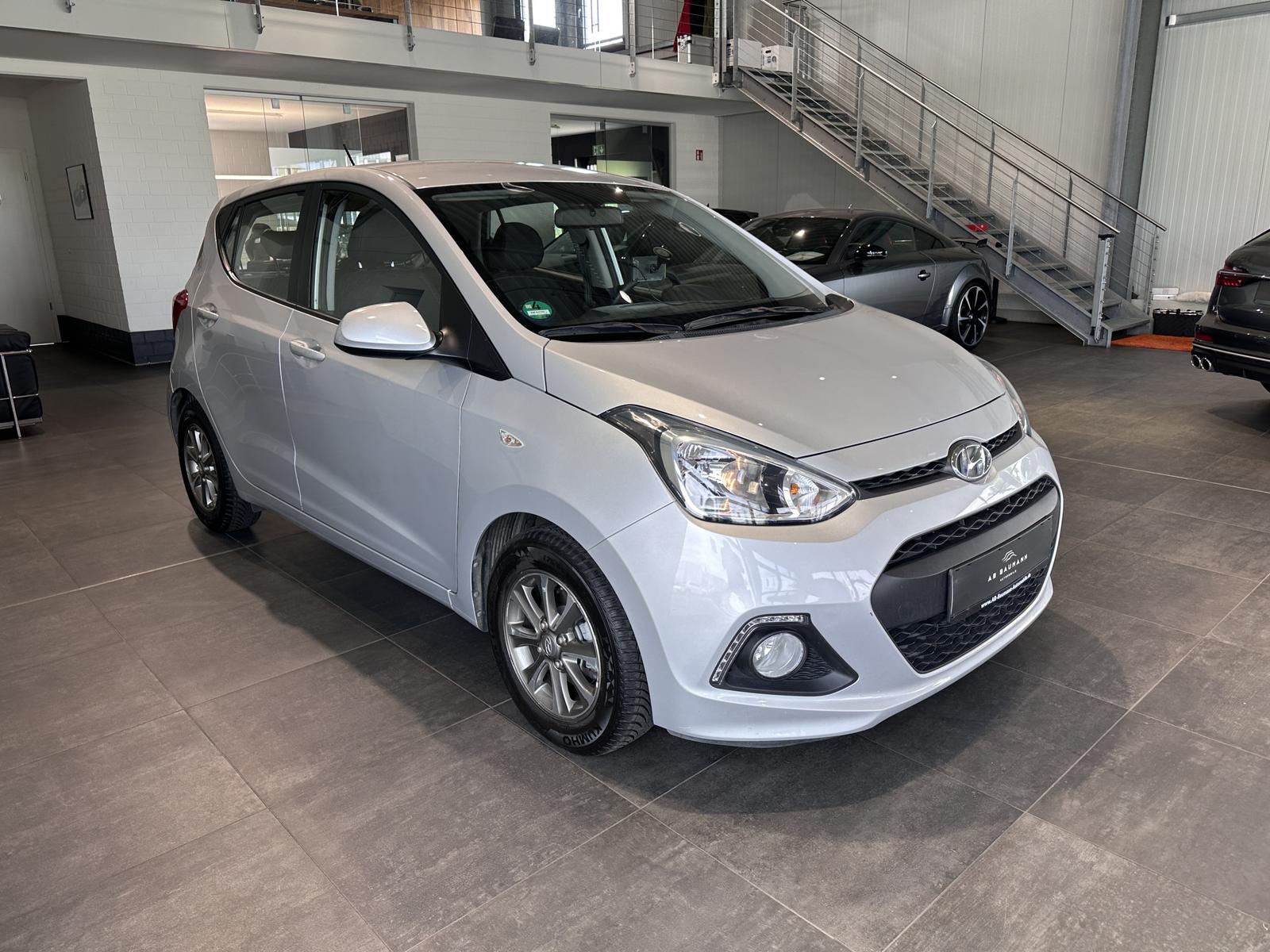 Hyundai i10 FIFA World Cup Edition *SHZ, LENKRADHZ.*