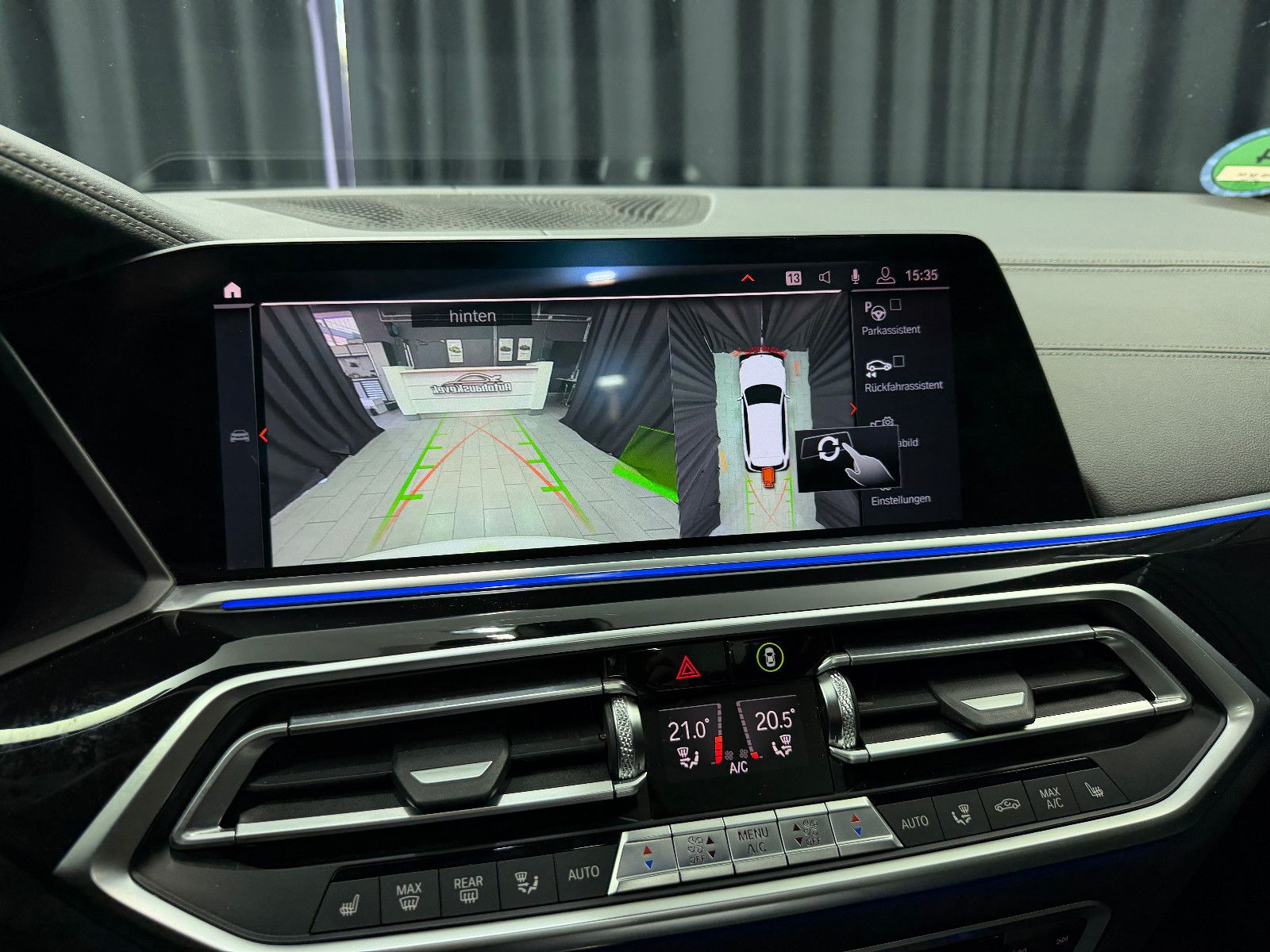 Fahrzeugabbildung BMW X5 M50d|LASER|H&K|360°|PANO|GESTIK|AHK|HuD