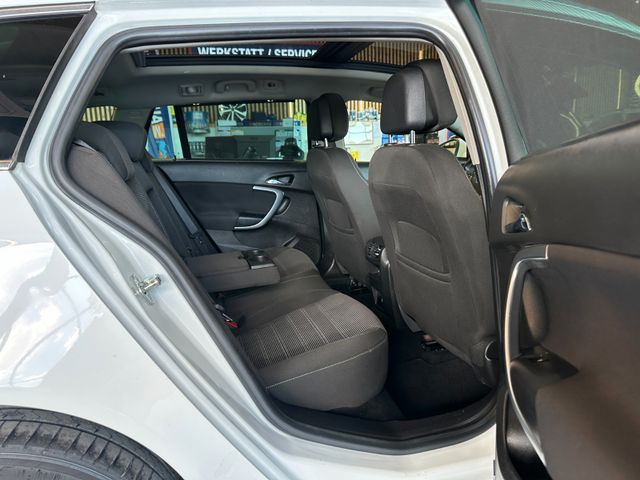 Opel Insignia A Sports Tourer Sport 4x4 *Xenon*1Hand*