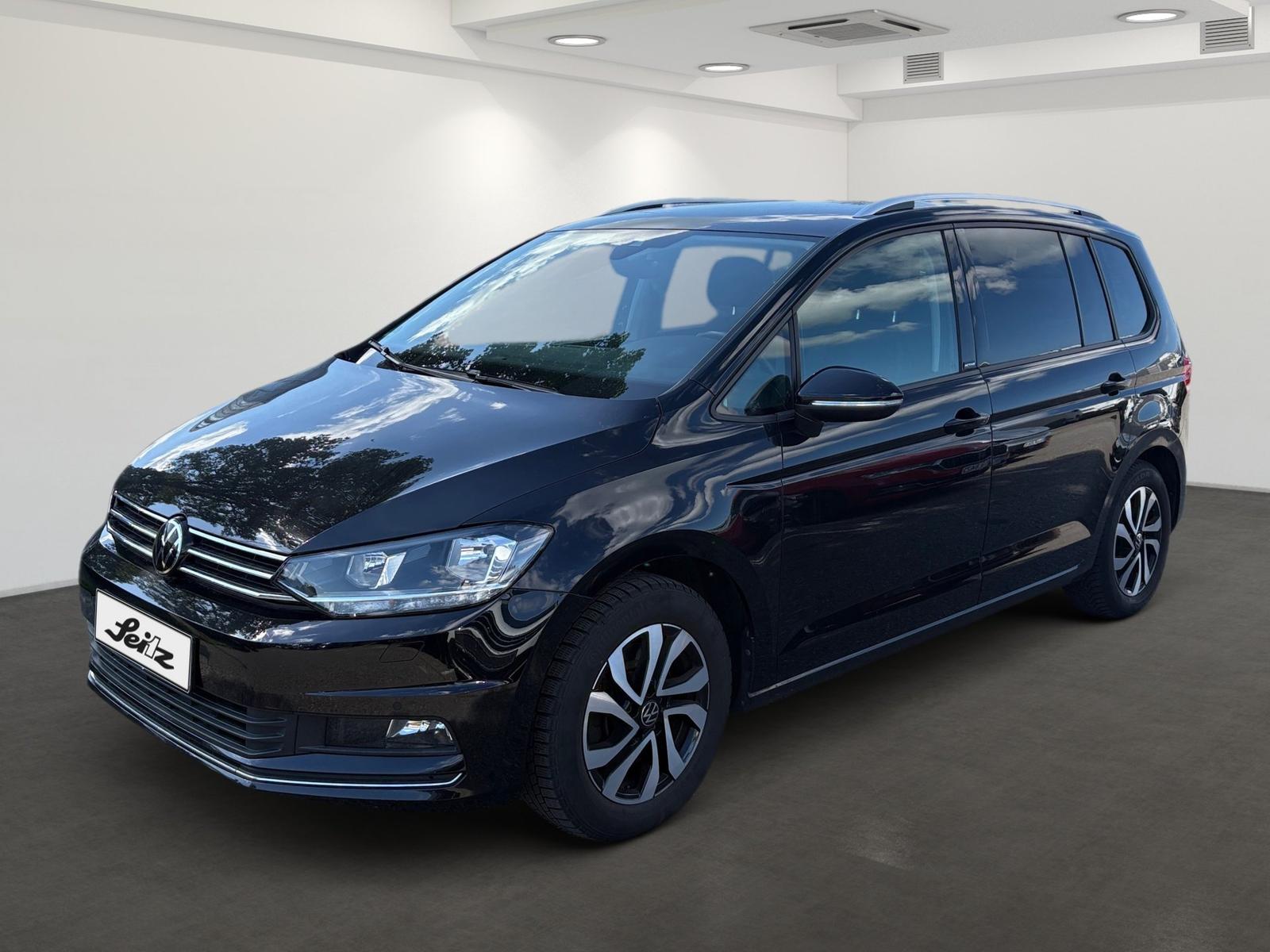 Volkswagen Touran 1.5 TSI Active *7S*AHK*NAVI*PDC*