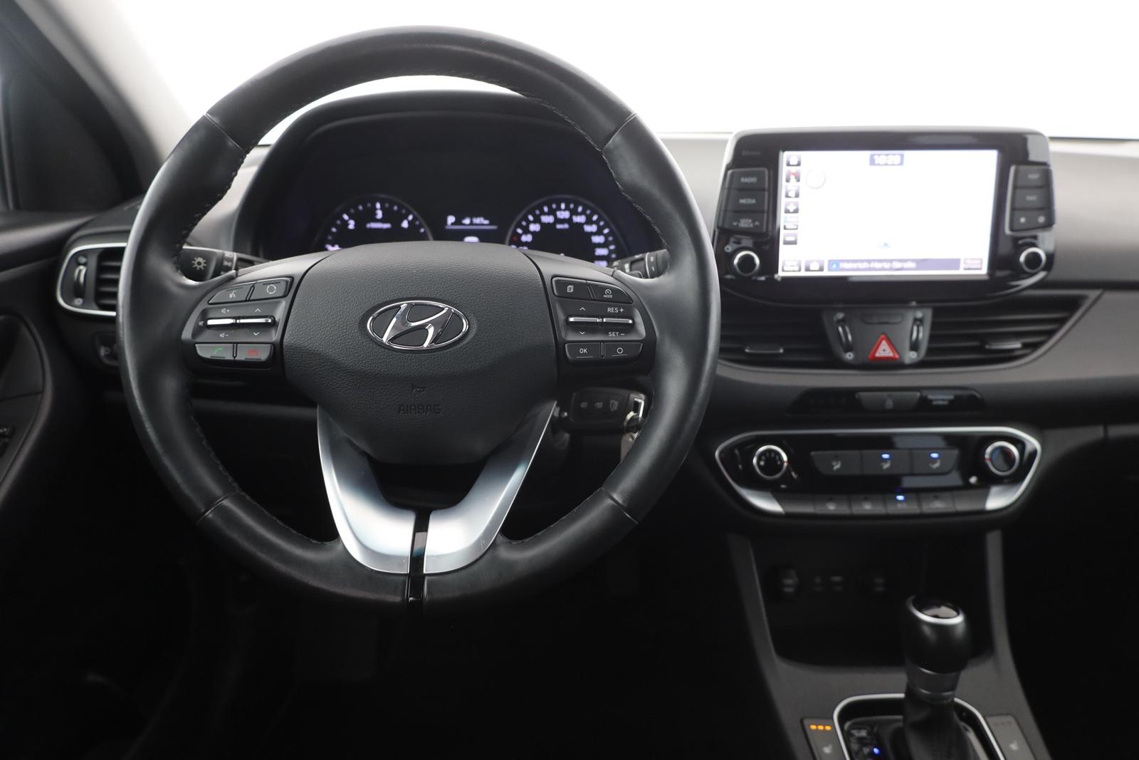 Hyundai i30 1.6 CRDi Aut. Navi Sitzheizung Kamera