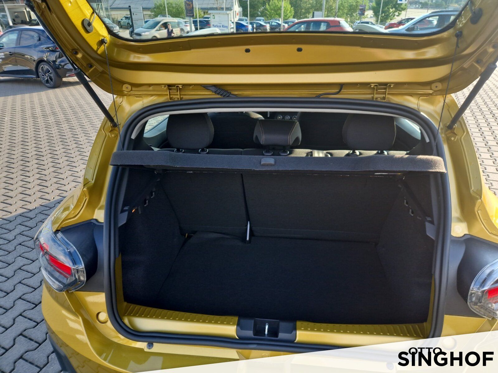 Fahrzeugabbildung Dacia Neuer Sandero Stepway Expression Eco-G 120