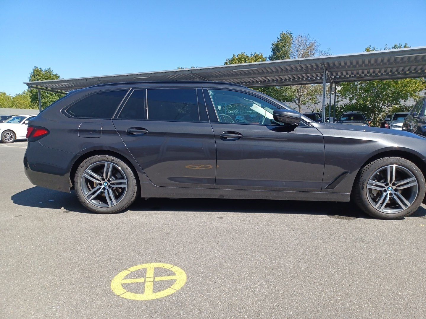 BMW 530i Touring Head-Up HiFi DAB WLAN Komfortzg foto 5
