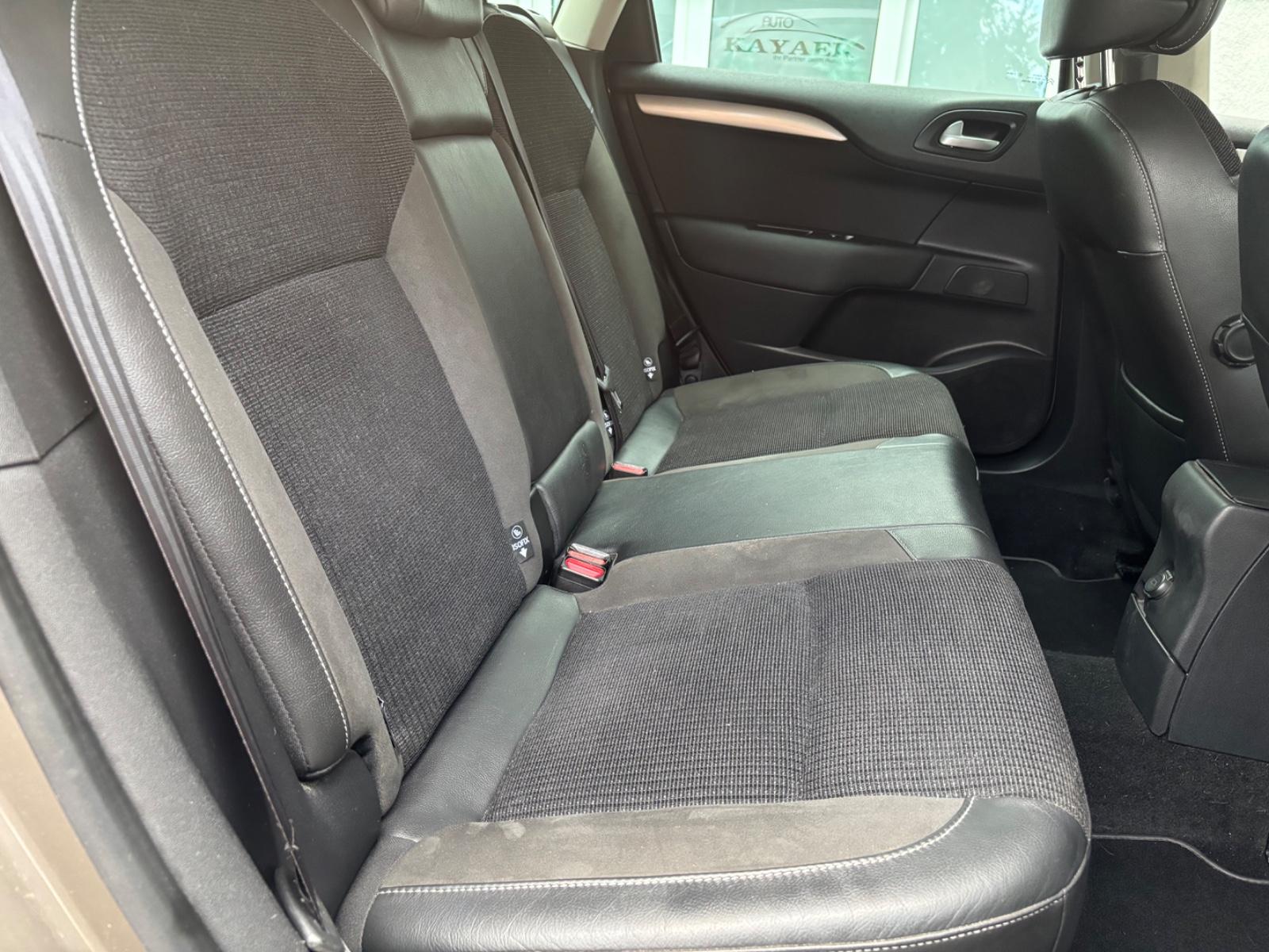 Citroën C4 Lim. Shine NAVI-TEILLEDER-PDC 2x