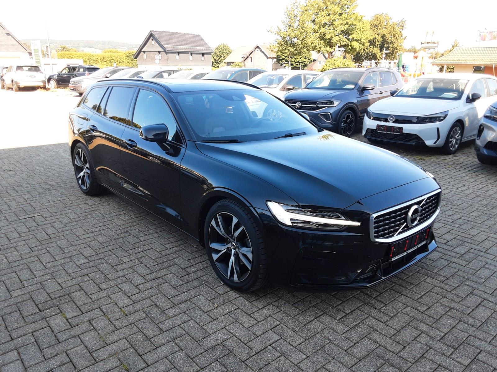 Volvo V60 Kombi R Design PanoDach Navi SH LH LED AHK