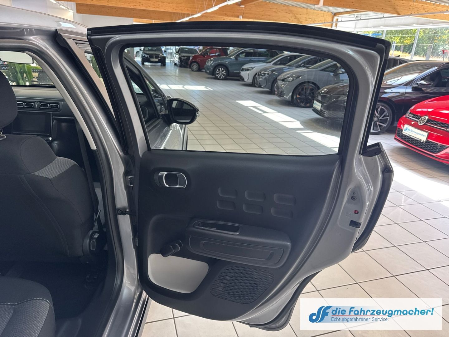 Fahrzeugabbildung Citroën C3 C-Series LED Klimaautom DAB SHZ Spurhalteass.