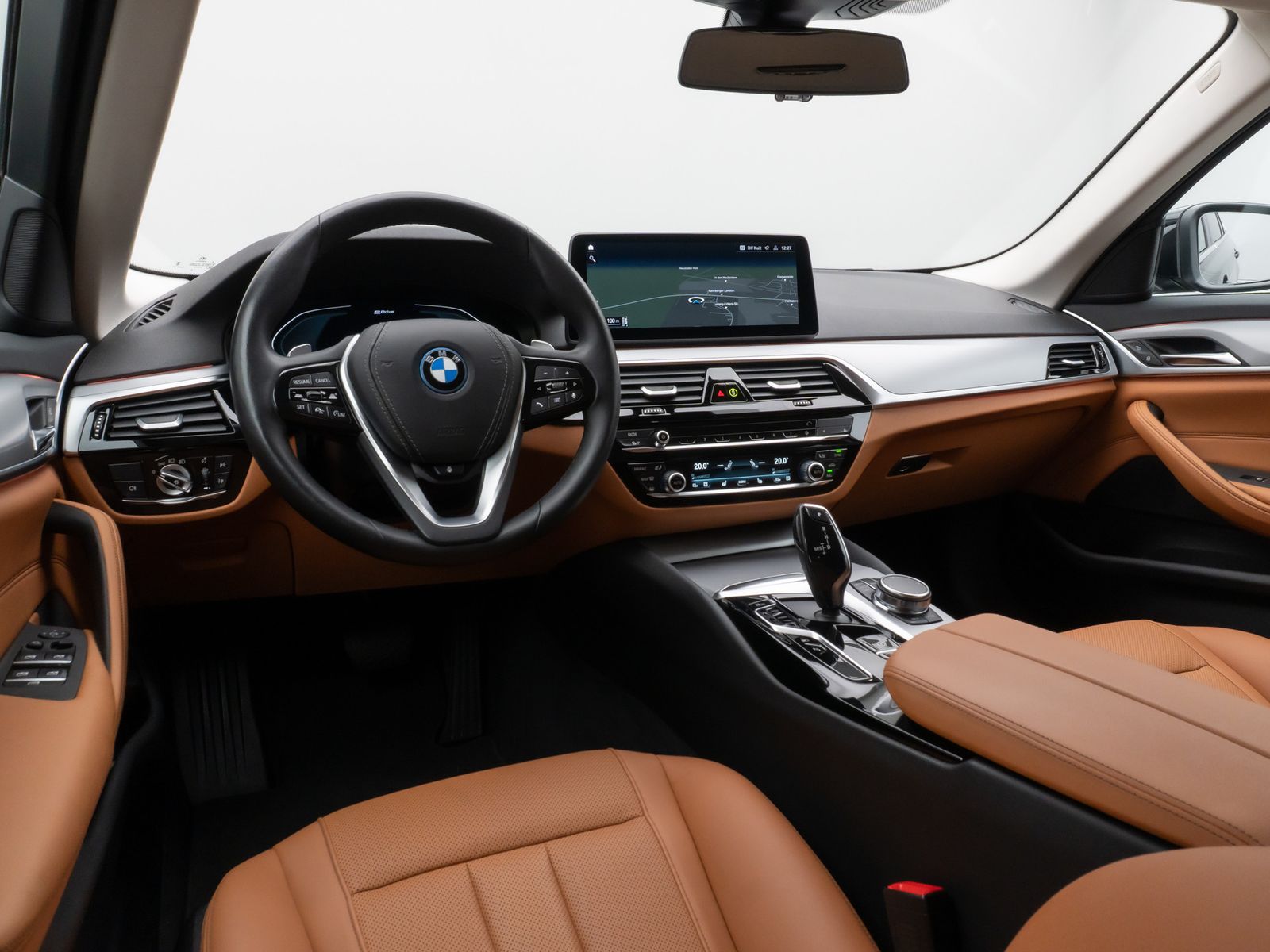 Fahrzeugabbildung BMW 530e xD Laser Kamera HUD DAB HiFi 4xKlima AHK