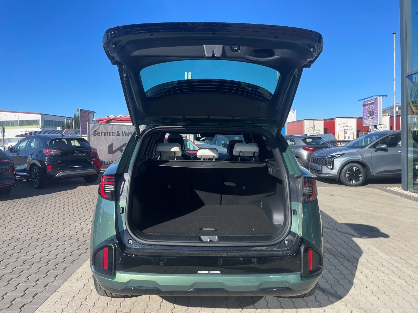 Fahrzeugabbildung Kia Sportage GT-Line 360°Kamera P3 P5 HUD Navi Leder