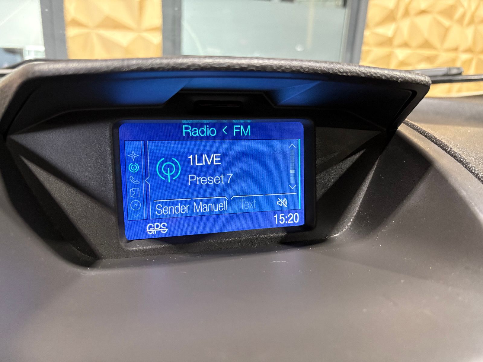 Fahrzeugabbildung Ford EcoSport Trend/8-FACH&SHZ/KLIMA/NAVI/PDC