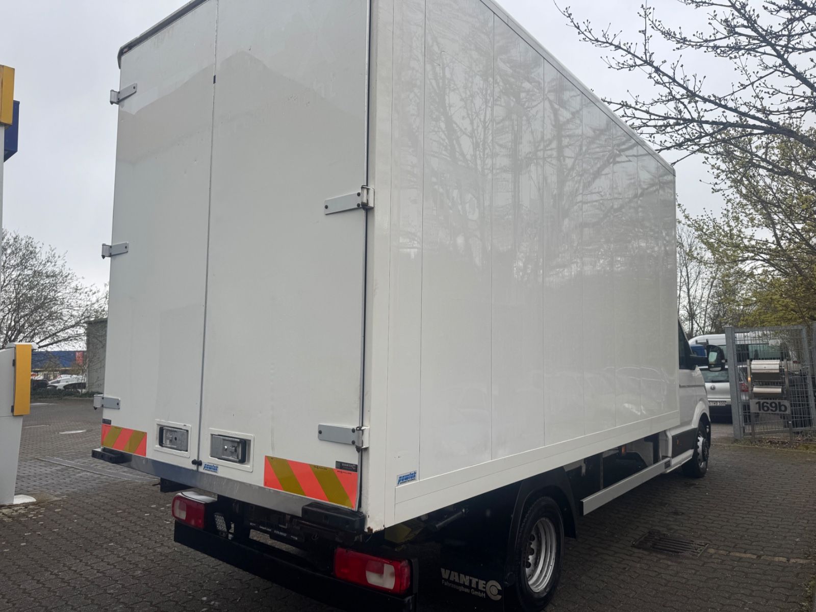 Fahrzeugabbildung Volkswagen Crafter Koffer Pritsche 50 lang
