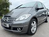 Mercedes-Benz A 160 CDI*Leder*Sitzheizung*PDC* - mit Diesel-Antrieb: Teilleder, Panorama-Dach, Kleinwagen
