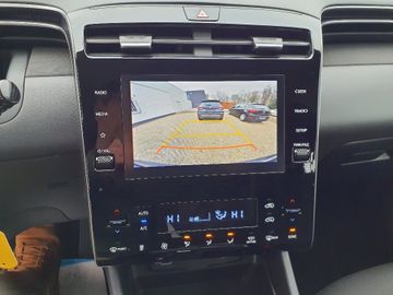 Bild 6 Hyundai Tucson 1.6 DCT Family - KAMERA,SHZG,CARPLAY