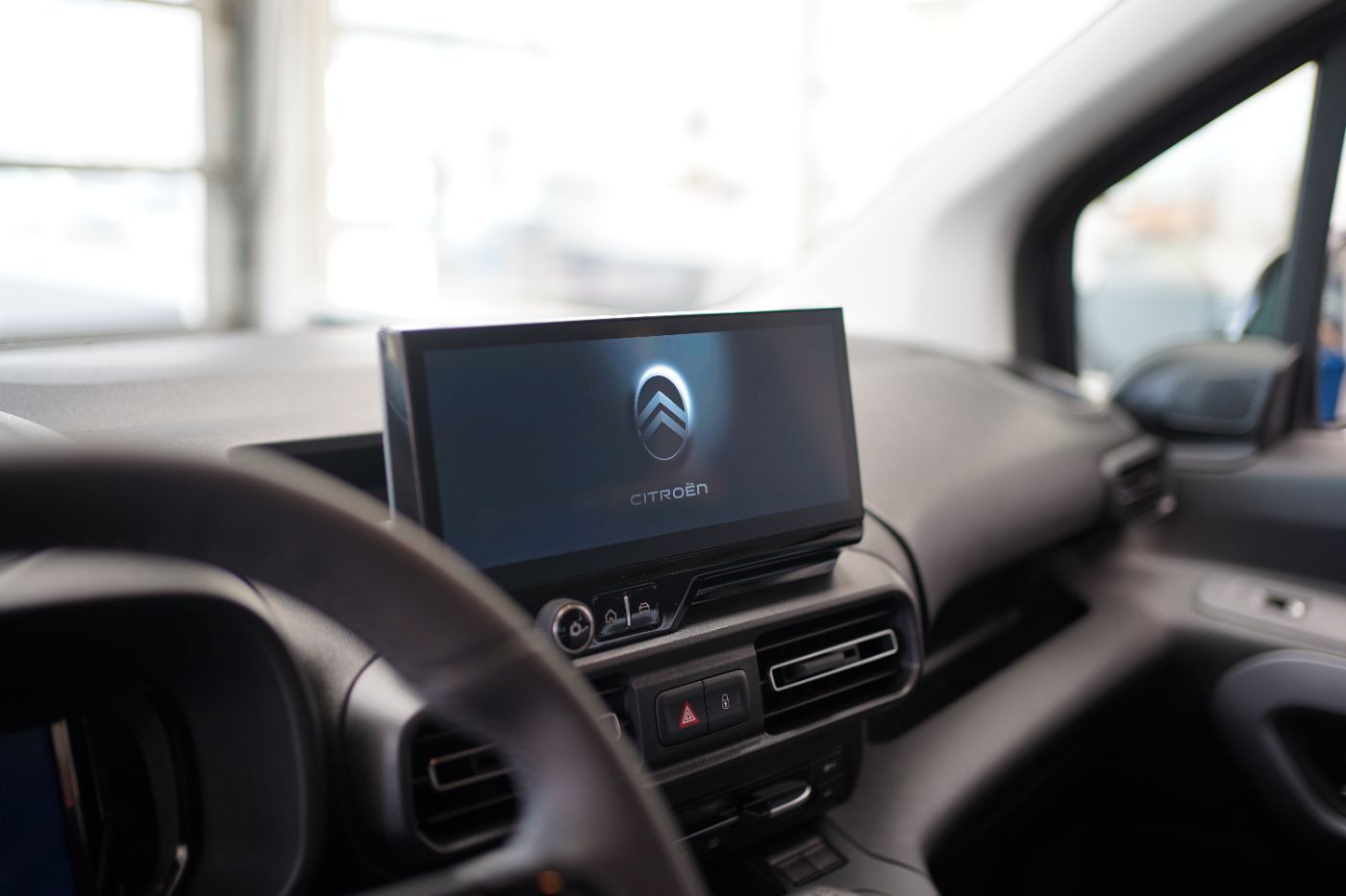 Fahrzeugabbildung Citroën Berlingo XL BlueHDi 130 Max Winter Paket Navi DA