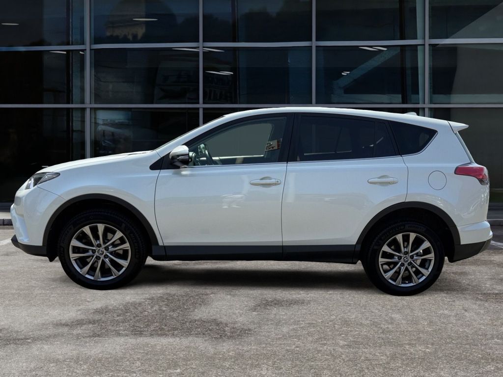 Fahrzeugabbildung Toyota RAV 4 2.0 D-4D 4x2 Start-Stop Edition