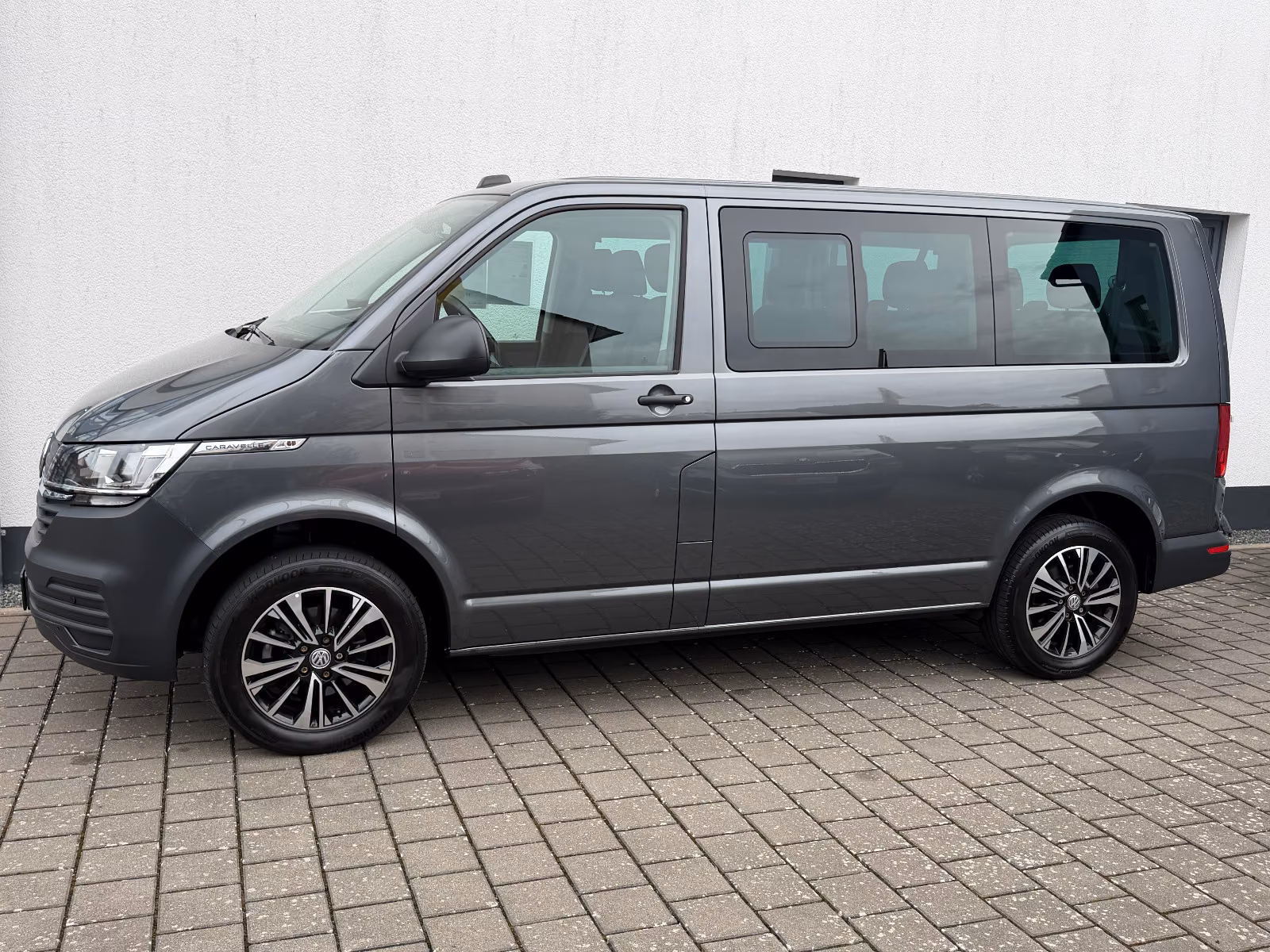 Volkswagen T6.1 Caravelle 2.0 TDI DSG (AHK,Navi,17",Kamera)