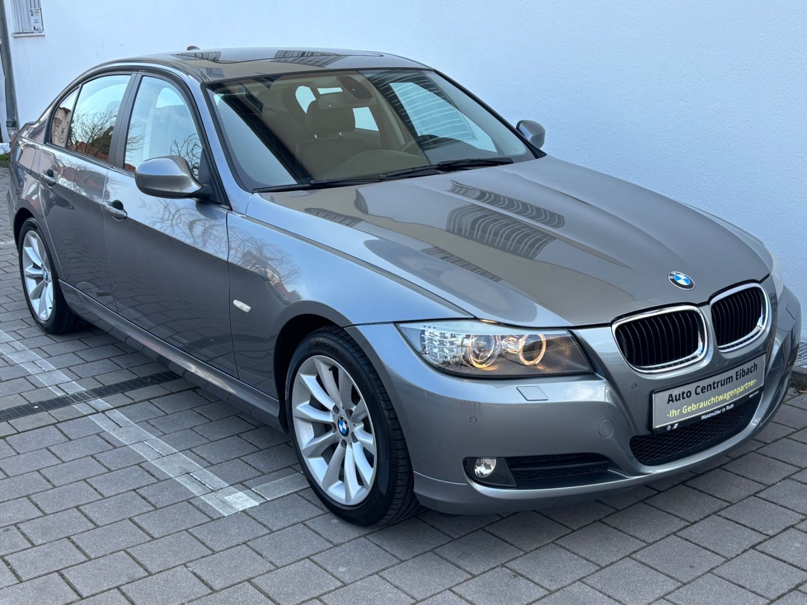 BMW 318i Limosine | LCI | Automatik | Leder |  Xenon
