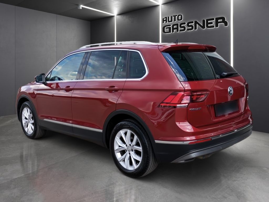 Fahrzeugabbildung Volkswagen Tiguan 2.0 TDI SCR 4Motion DSG Highline AHK