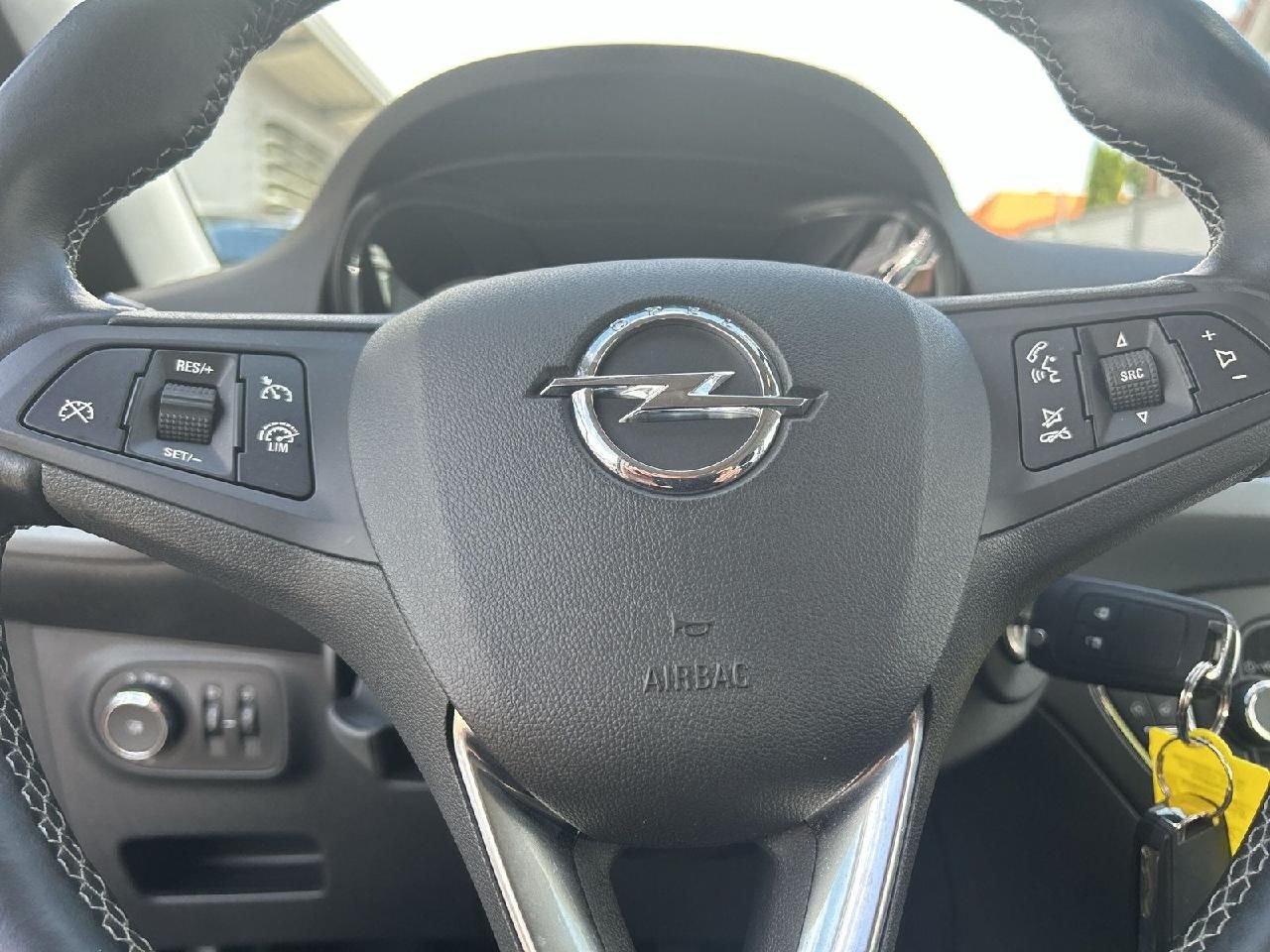 Fahrzeugabbildung Opel Corsa E Edition ecoFlex
