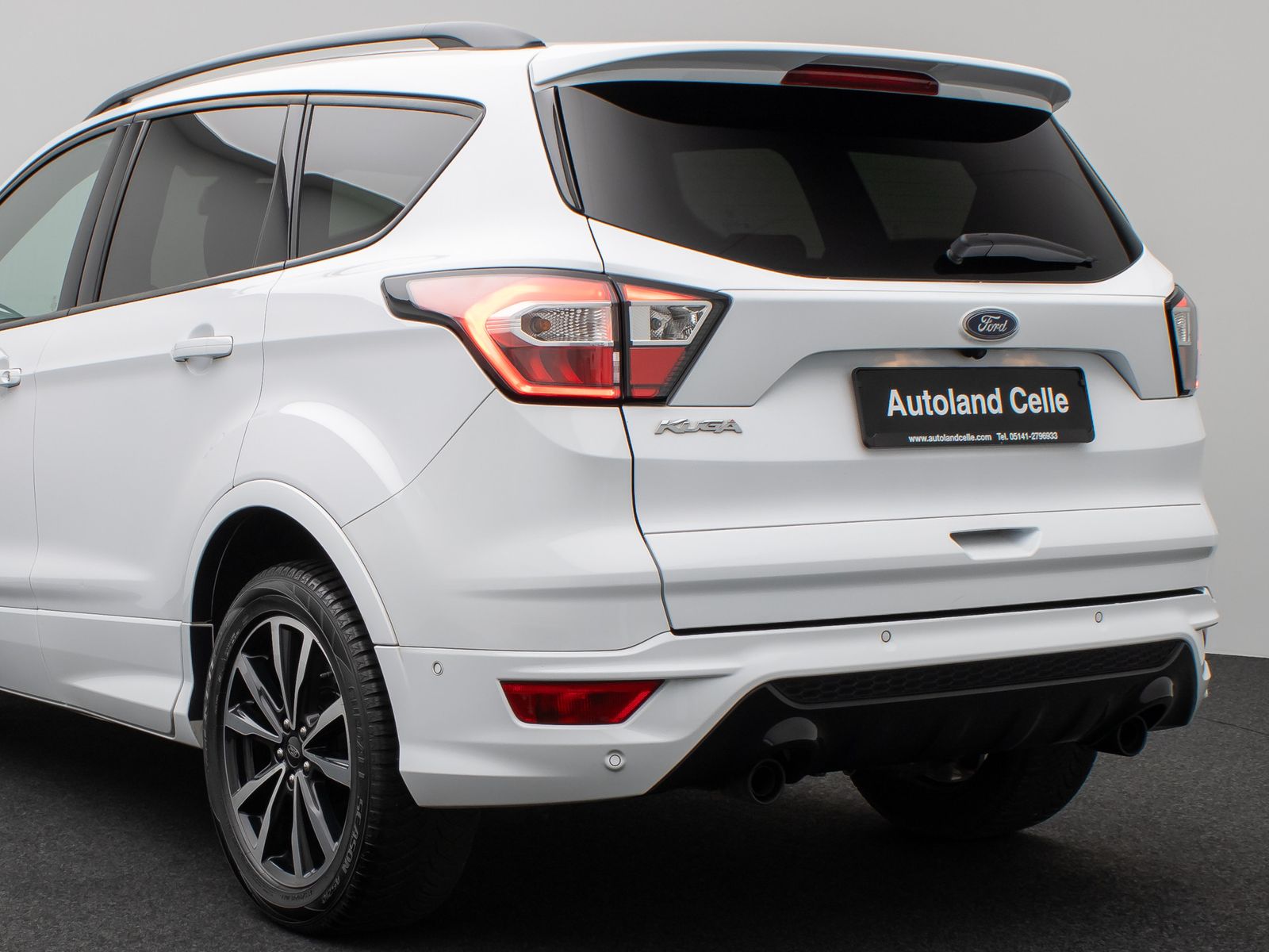 Fahrzeugabbildung Ford Kuga ST-Line Kamera Lenkrhzg Navi AHK Komfort