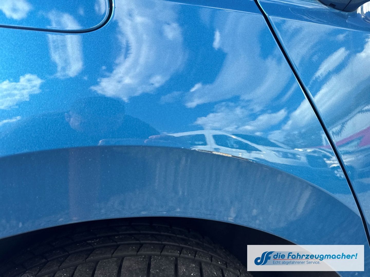Fahrzeugabbildung Volkswagen Touran Highline 2,0TDi Pano *EXPORT