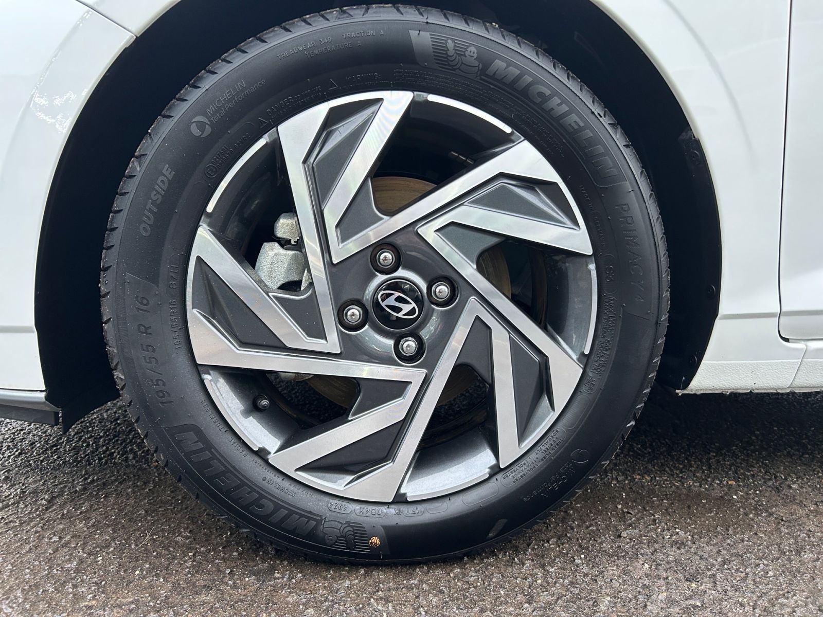 Fahrzeugabbildung Hyundai i20 1.0 T-GDI Trend LED Komfort