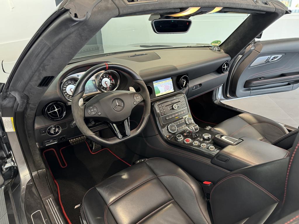 Mercedes-Benz SLS AMG