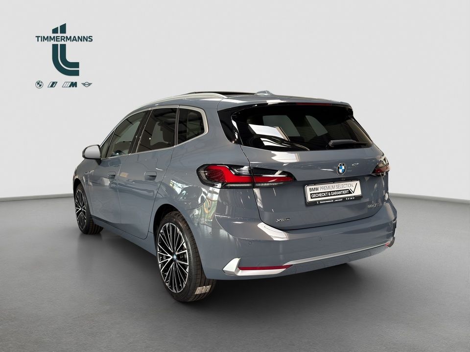 BMW 223 Active Tourer - Bild 3