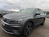 Volkswagen Tiguan 2.0 TSI Highline 4Motion - VW Tiguan Gebrauchtwagen in Frankfurt