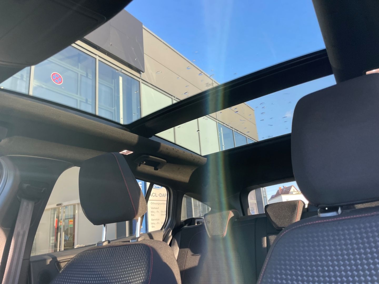 Fahrzeugabbildung Ford Focus ST-Line X LED totWinkAss Schiebedach Kamer