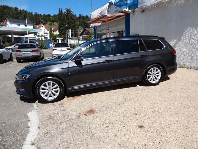 Fahrzeugabbildung Volkswagen Passat Variant Comfort/1.Hd/SitzH/AHK/59TKM/150P