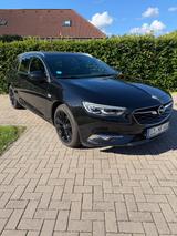 Opel Insignia B ST Business (Panorama,AHK,Kamera)
